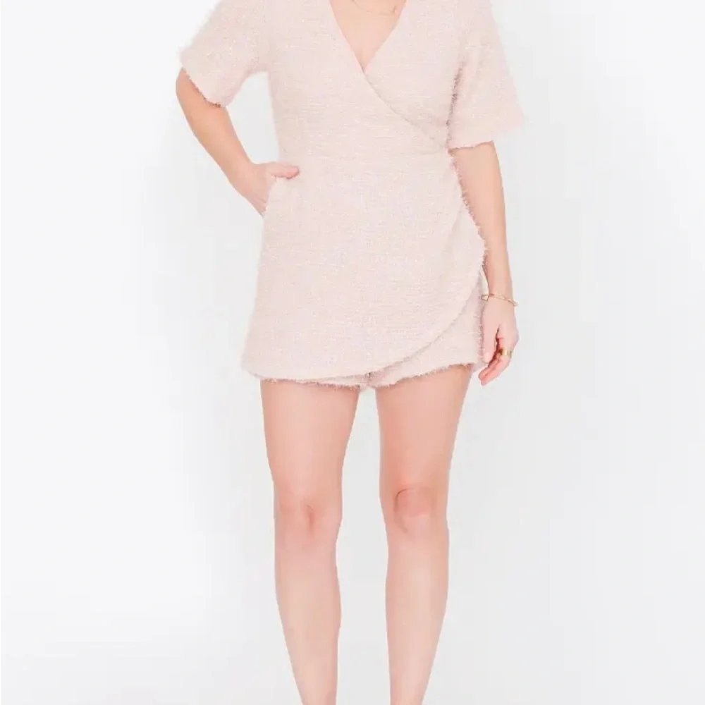 BNWT Smash + Tess' The Tinsel Skorty in Pink retails for $155. - Picture 3 of 13